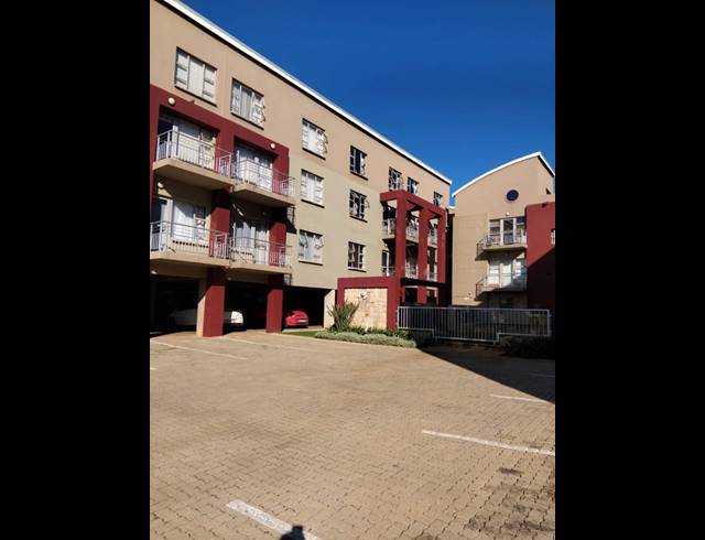 1 BEDROOM PROPERTY TO RENT IN BULT WEST